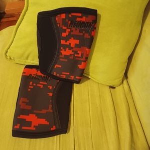 Elbow sleeve constructed